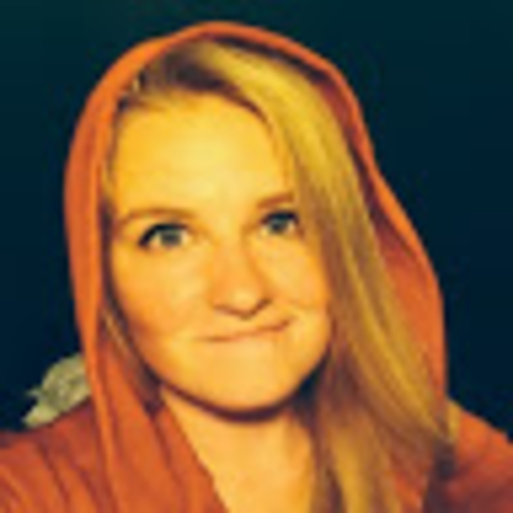 Meet your Posher, Holly